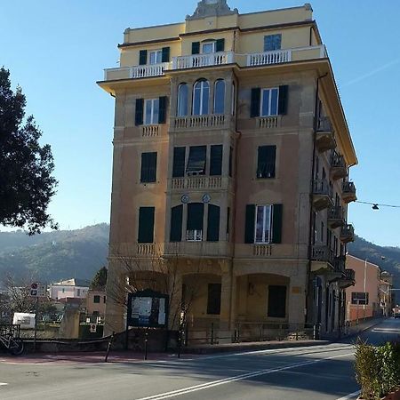 Albisola Bed And Breakfast Albisola Superiore Exterior foto